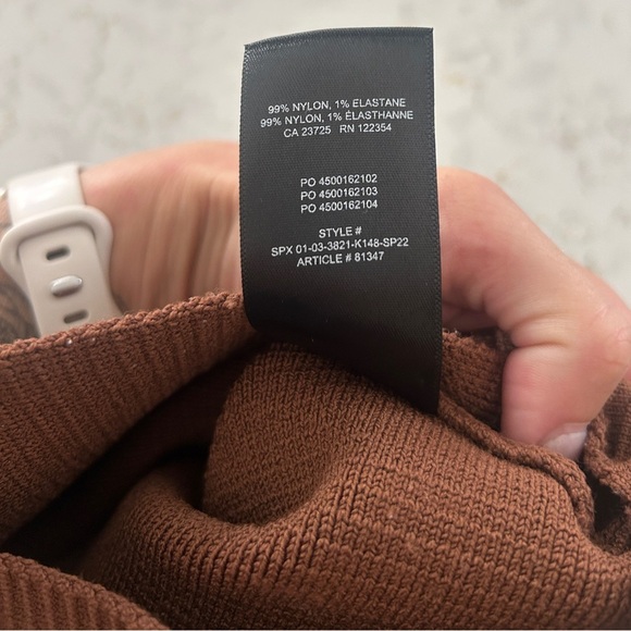 aritzia Babaton Racerback Tank Top ~ size XXS - Picture 4 of 5